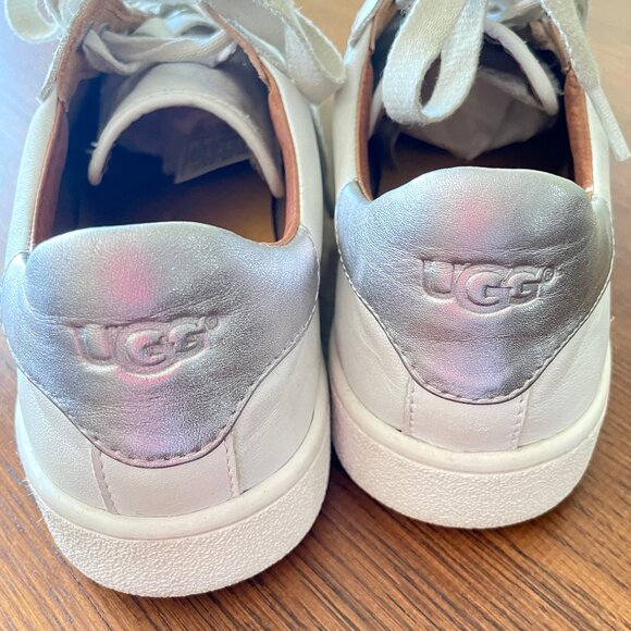 Uggs white and tan leather sneakers size 8.5 - Picture 8 of 8